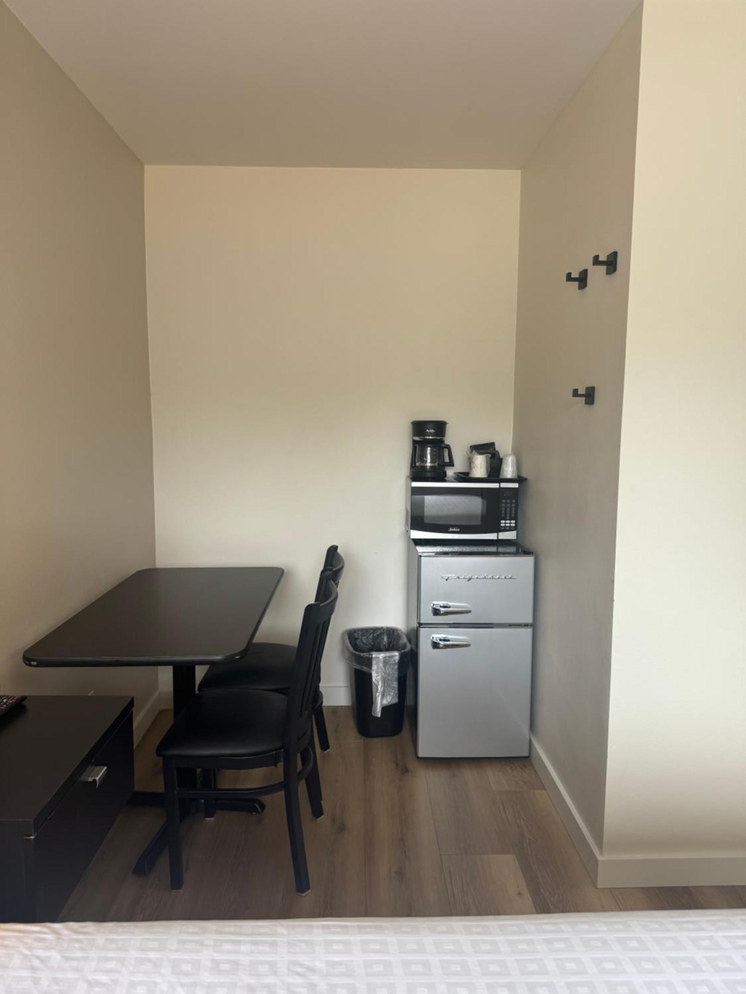 Richland Inn And Suites Esterno foto